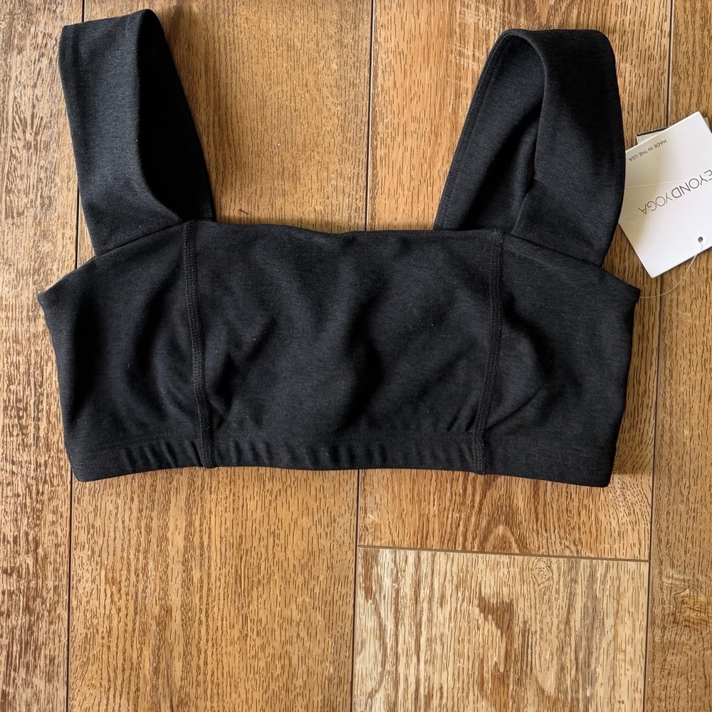 Beyond Yoga Sports Bra NWT